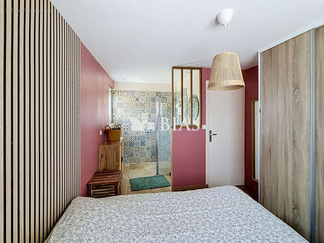 Maison 65 m² à Poses  - photo 8