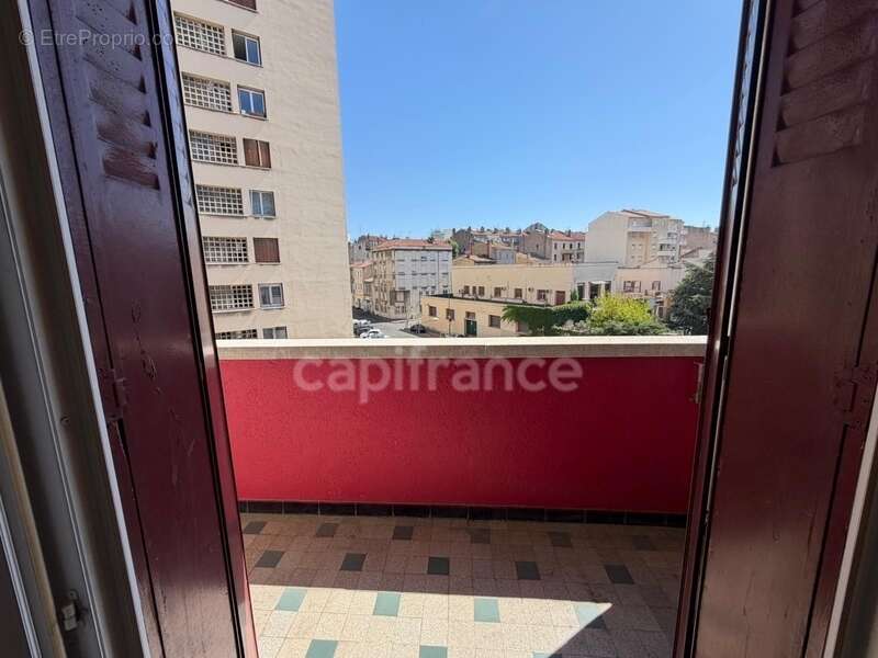 Appartement à MARSEILLE-5E