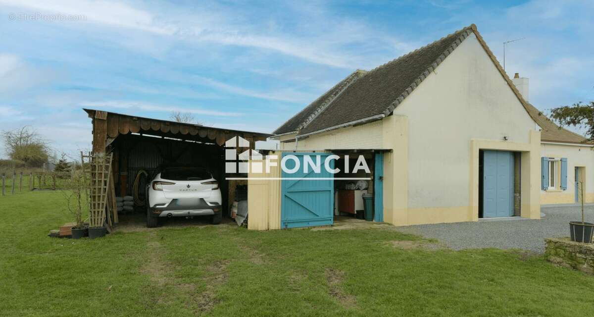 Maison à CONGE-SUR-ORNE