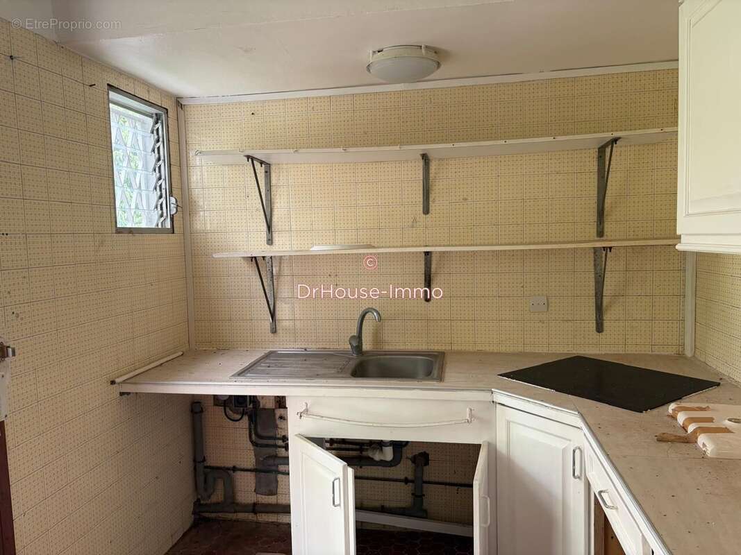 Maison 126 m² à Fort-De-France  - photo 4