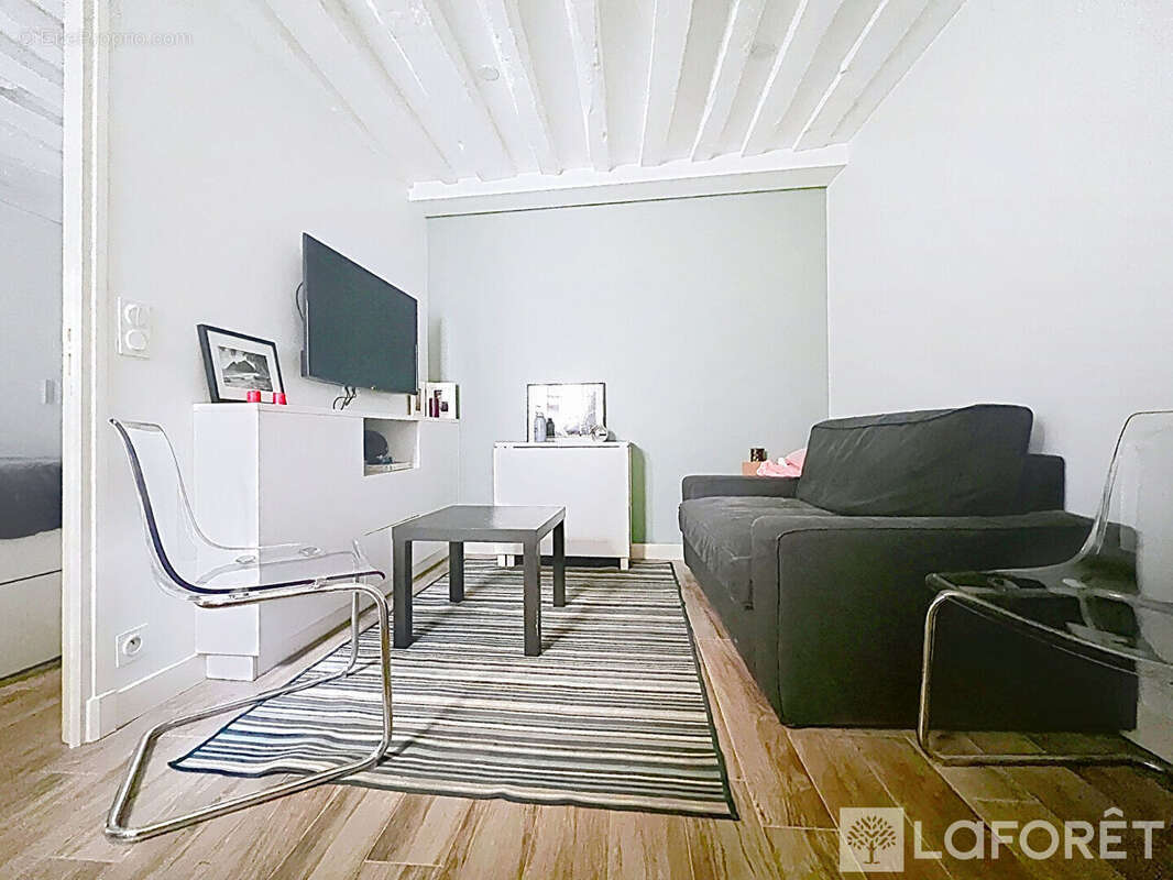Appartement à PARIS-2E
