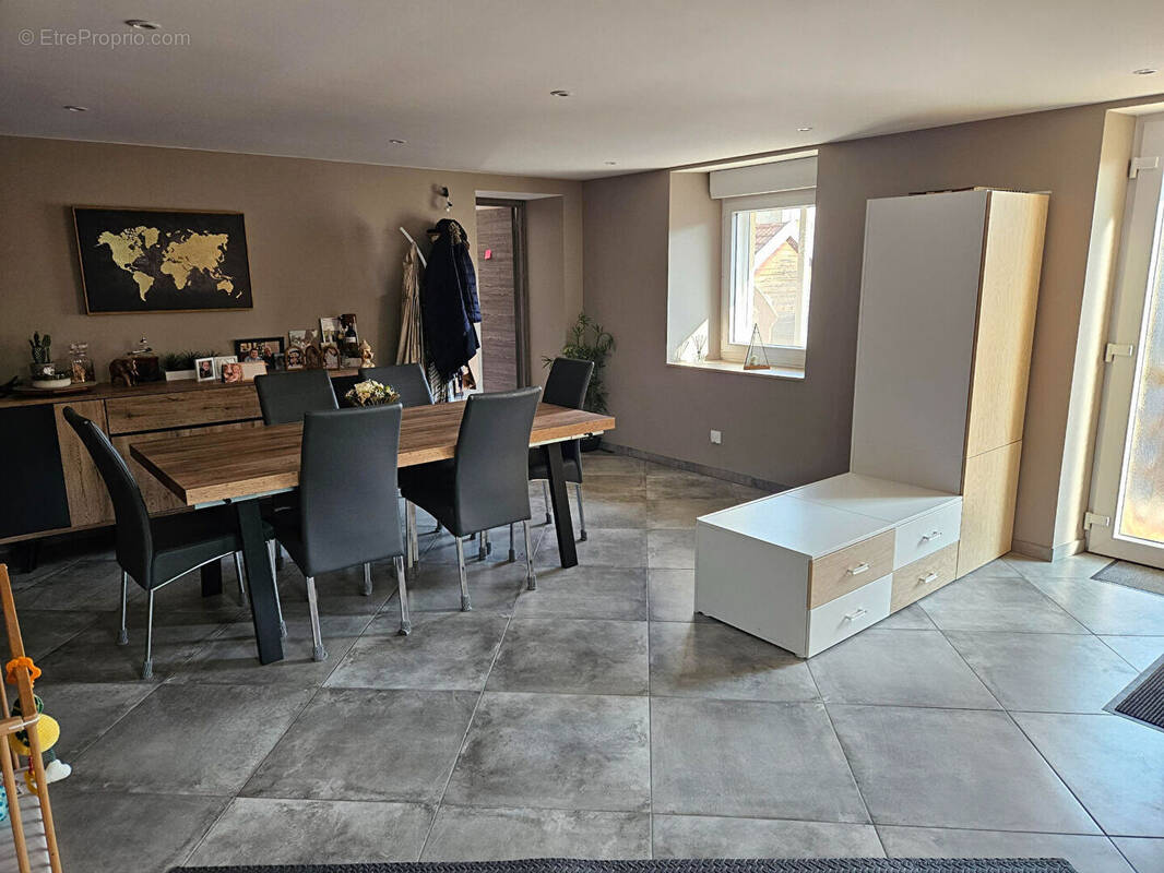 Appartement à DOUBS