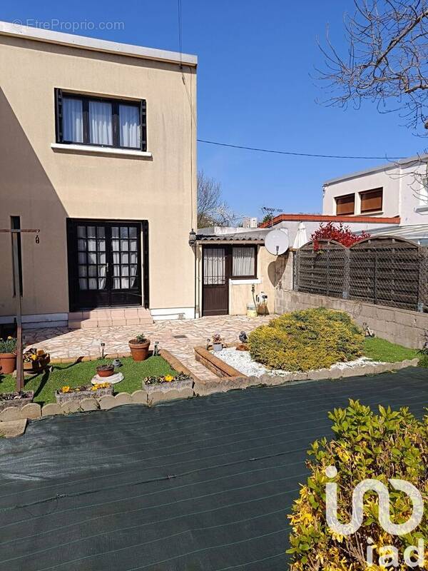 Photo 1 - Maison à THIAIS