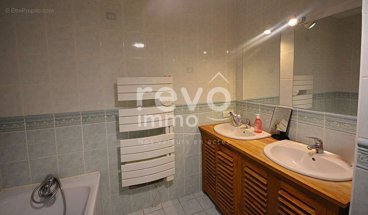 Maison familiale de 4 chambres. - photo 7