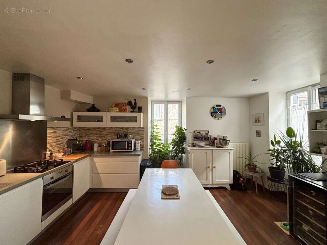 Maison à LA ROCHE-BLANCHE