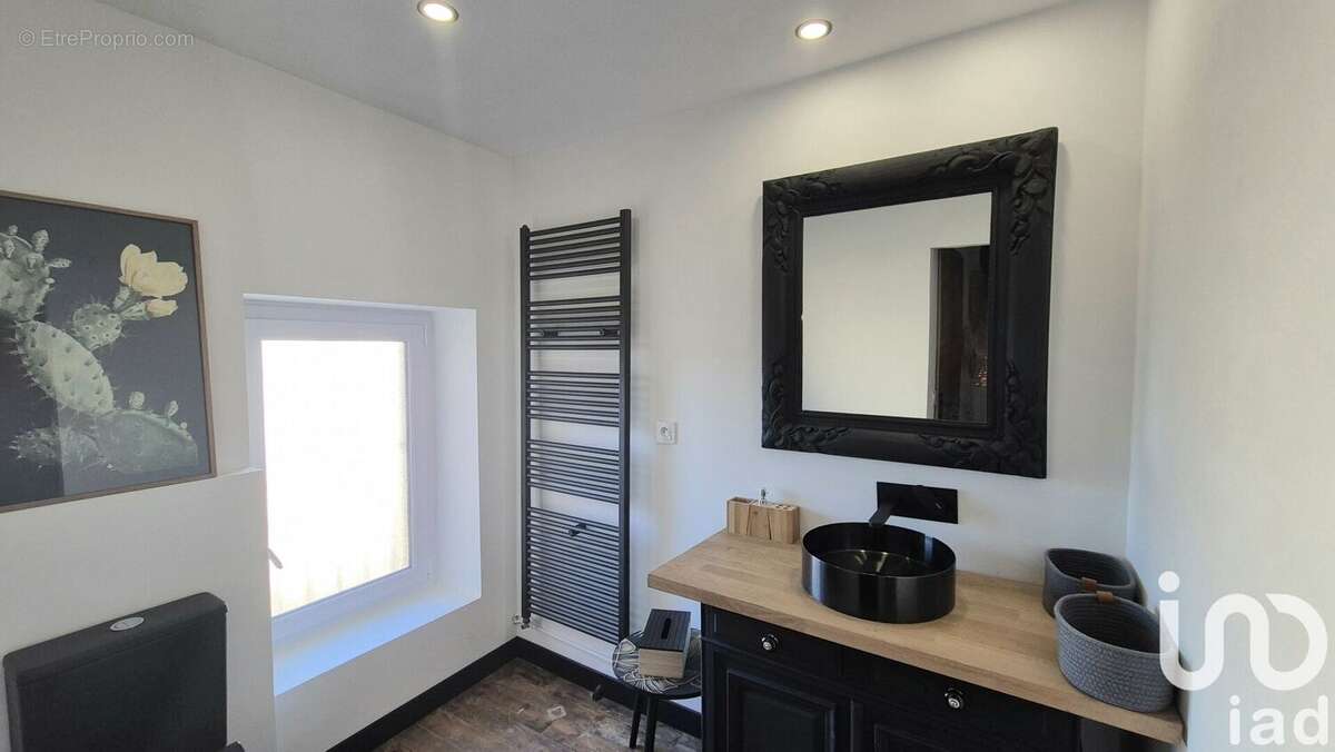 Photo 9 - Appartement à SAINT-JUST-SAINT-RAMBERT