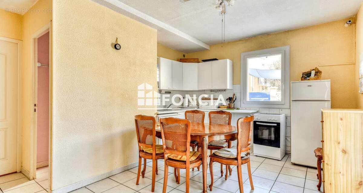 Charmant et Agréable T4 / Terrasse, jardin et sa Place de parking privative - photo 4