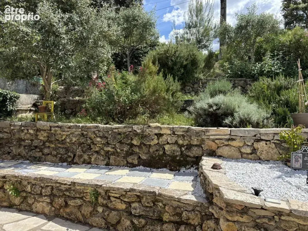 Lorgues, maison sur 2 030 m² de terrain avec studio et piscine - photo 3