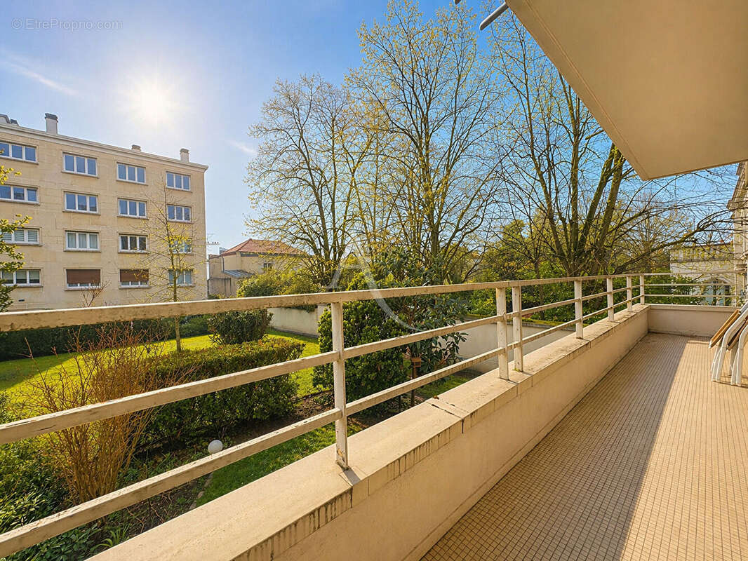 Appartement à FONTENAY-SOUS-BOIS