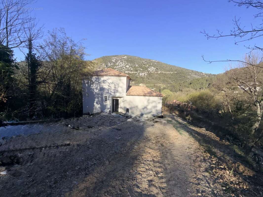 Maison à TOURRETTE-LEVENS