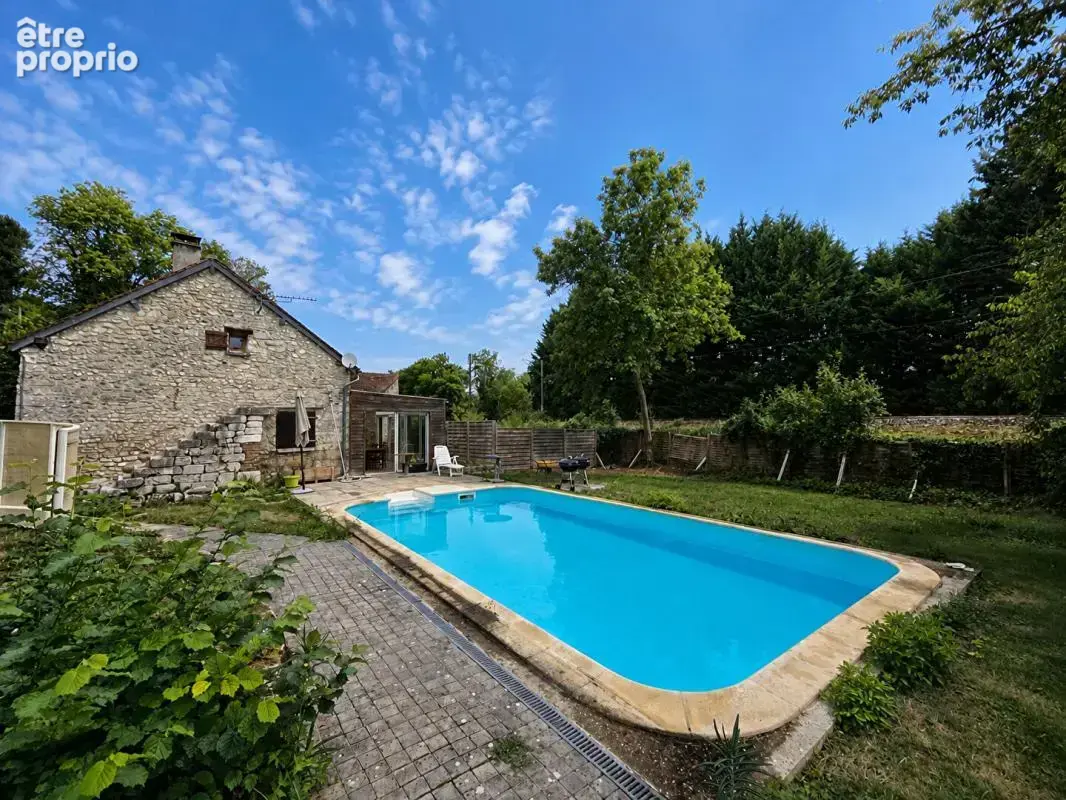 Maison à JEUFOSSE