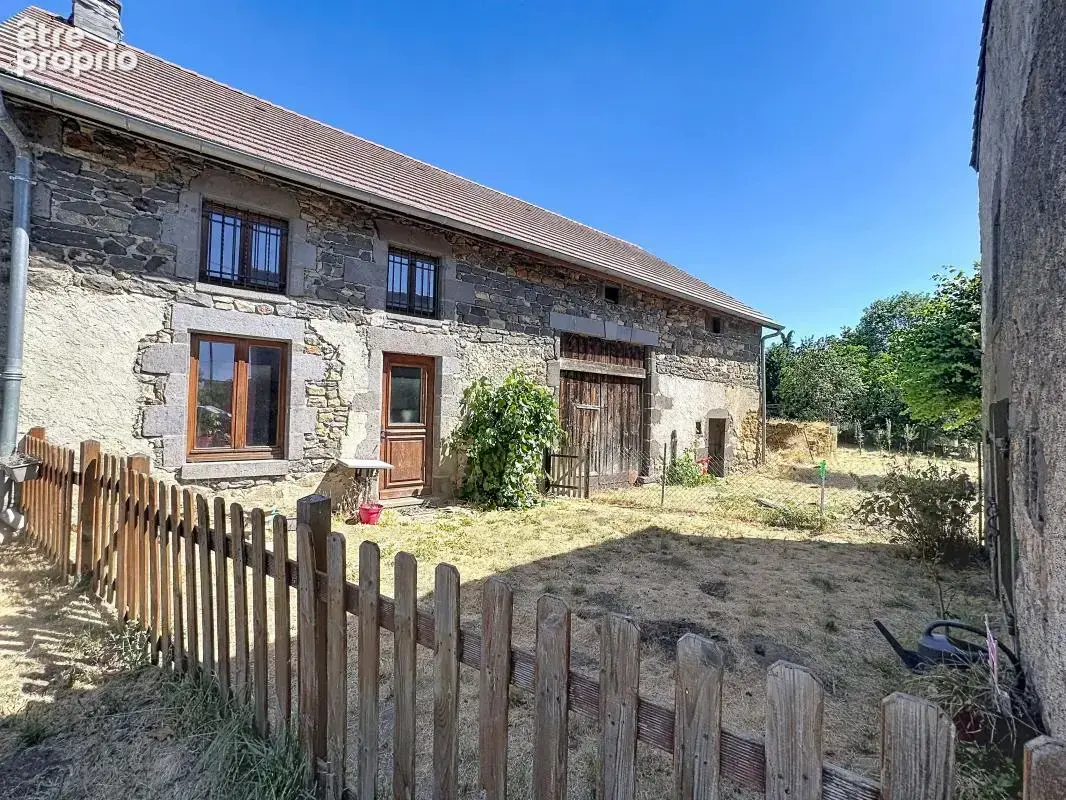 Maison à VOLVIC
