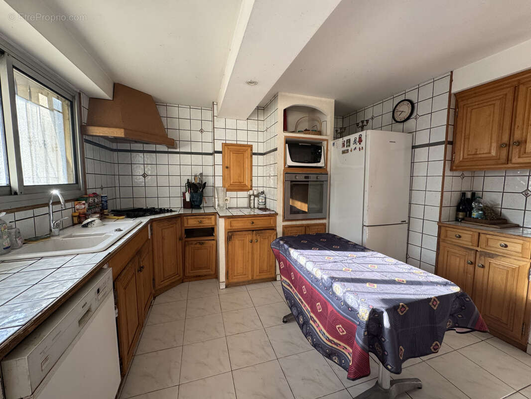 Maison à SAINTE-ANASTASIE