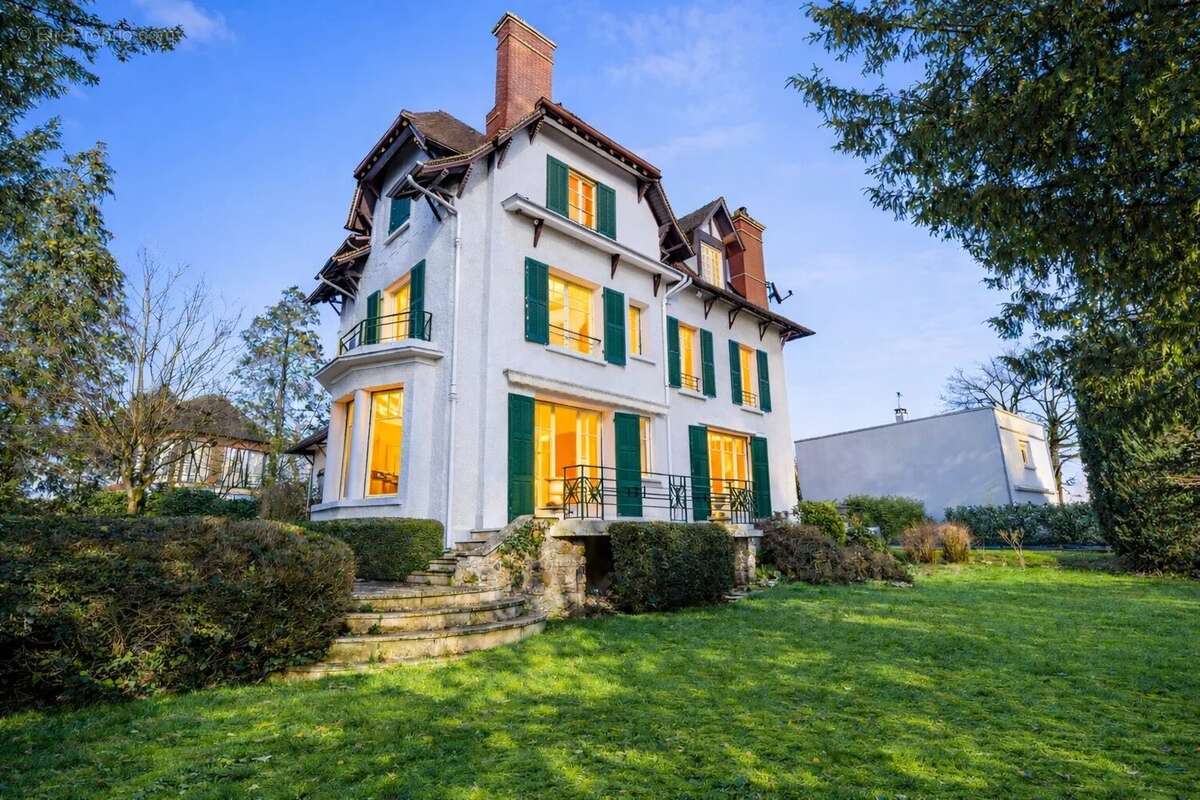 Maison à VAUCRESSON