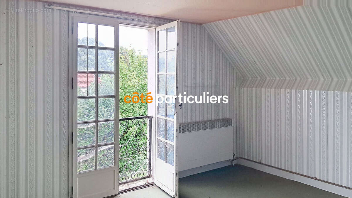 Maison à FERRIERES-EN-GATINAIS