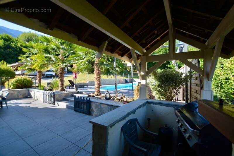 Maison à SAINTE-HELENE-SUR-ISERE