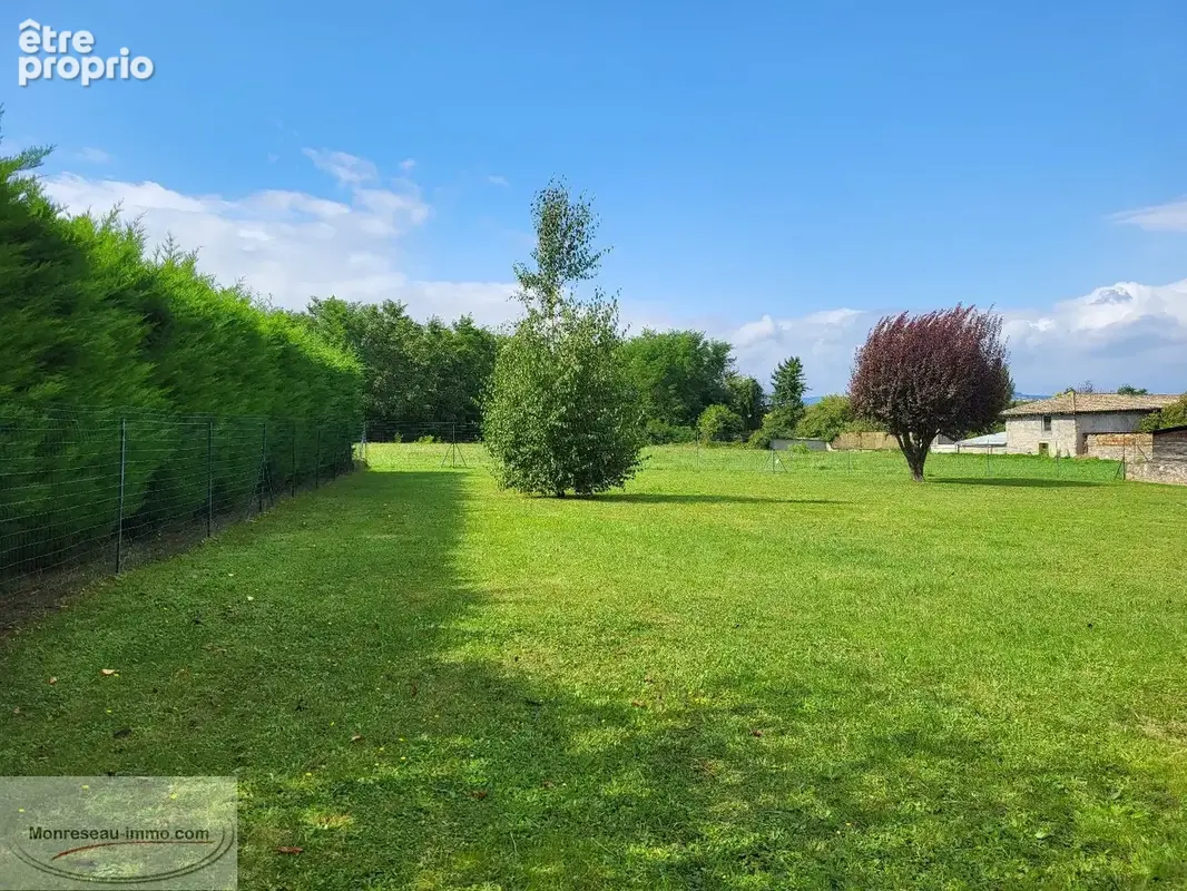 Propriete familiale avec caveau de 60m² ! - photo 10