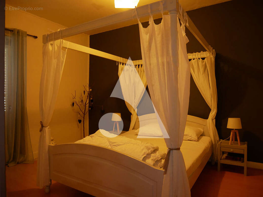 Maison à LE CREUSOT