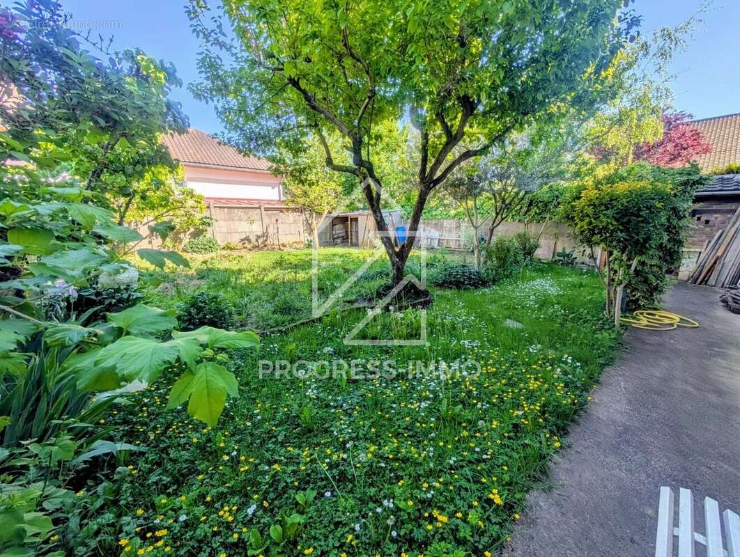 Maison à ORMESSON-SUR-MARNE
