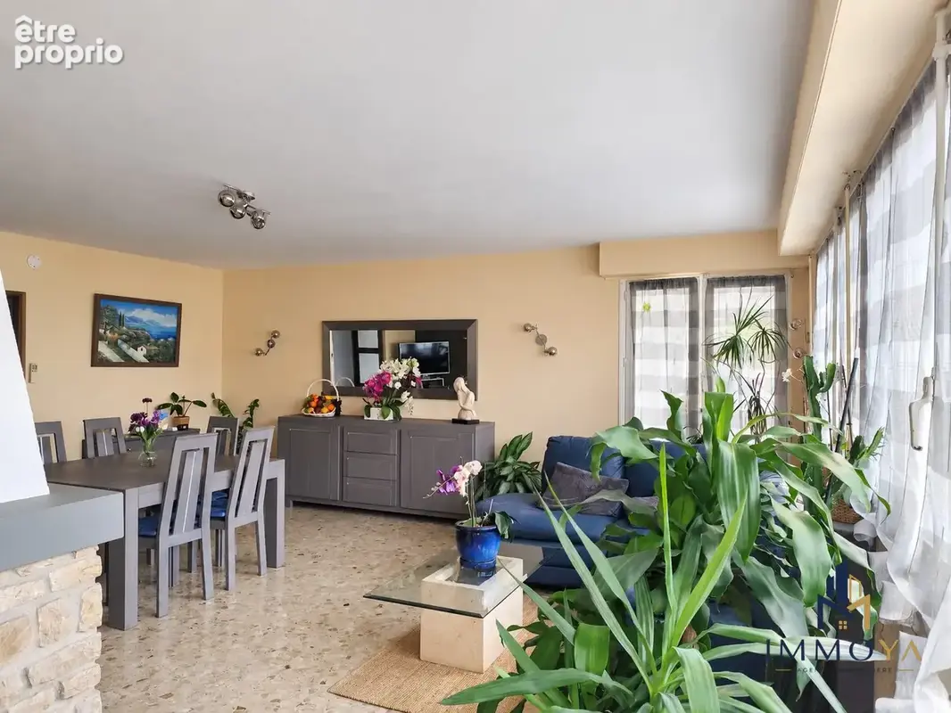 Appartement 4 pièces 120 m² à vendre à Saint-Egreve (38120) - photo 4