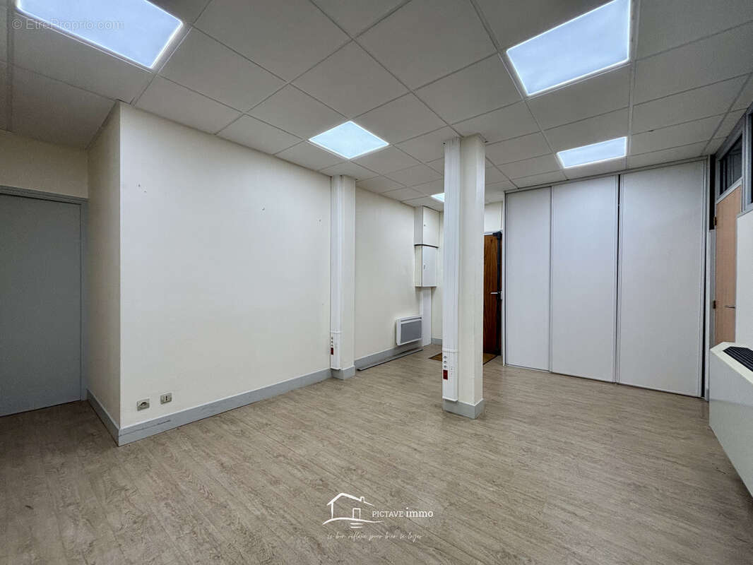 Plateau de 123m2 hypercentre + 1 place de parking en sous-sol - photo 3