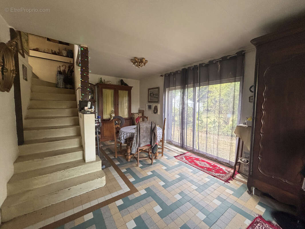 Maison à PORT-VILLEZ