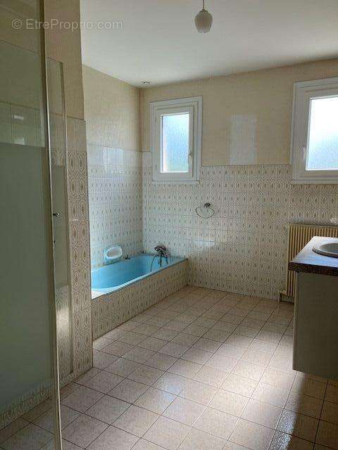 Maison à VILLECHETIF