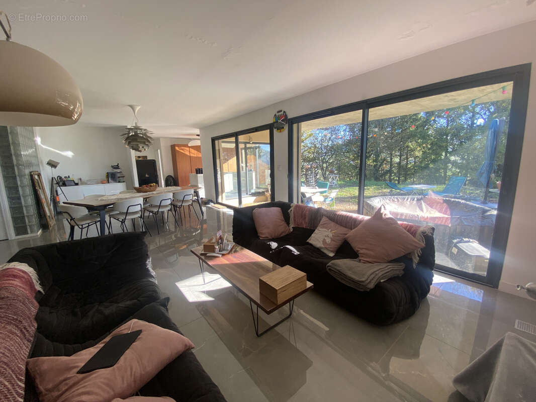 Maison à SAINT-FORGEUX