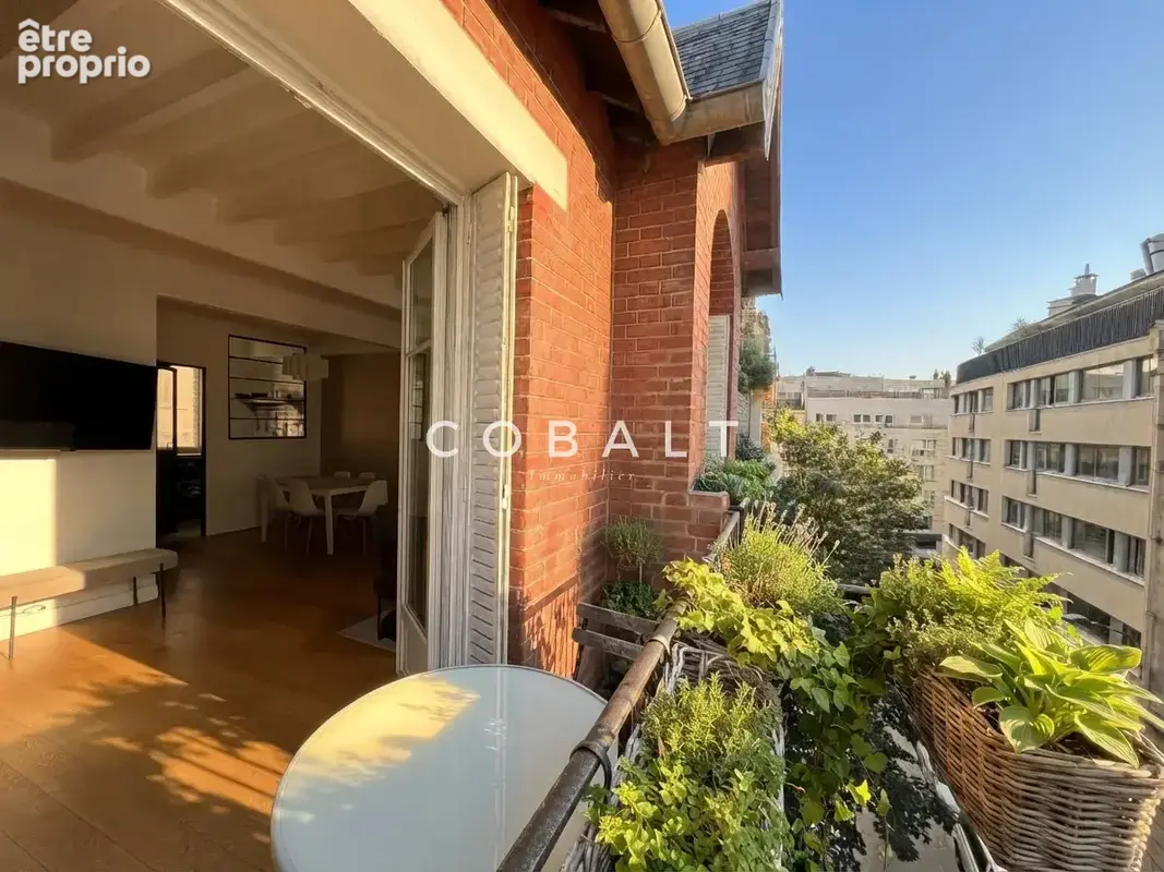 Appartement dernier étage - Paris - Suffren/Champ-de-Mars - photo 3