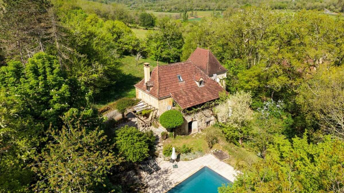 Maison à GOURDON