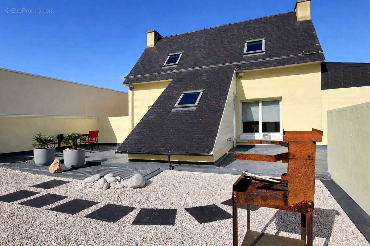 Maison à PLOUGUERNEAU