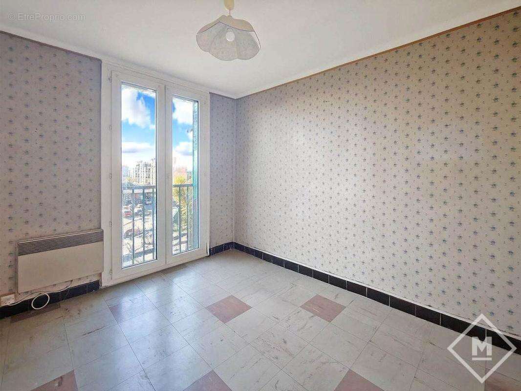Marseille 12ème, 3ème étage lumineux, 4 pièces vue dégagée - photo 8