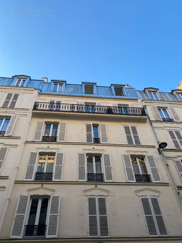 Appartement à PARIS-7E