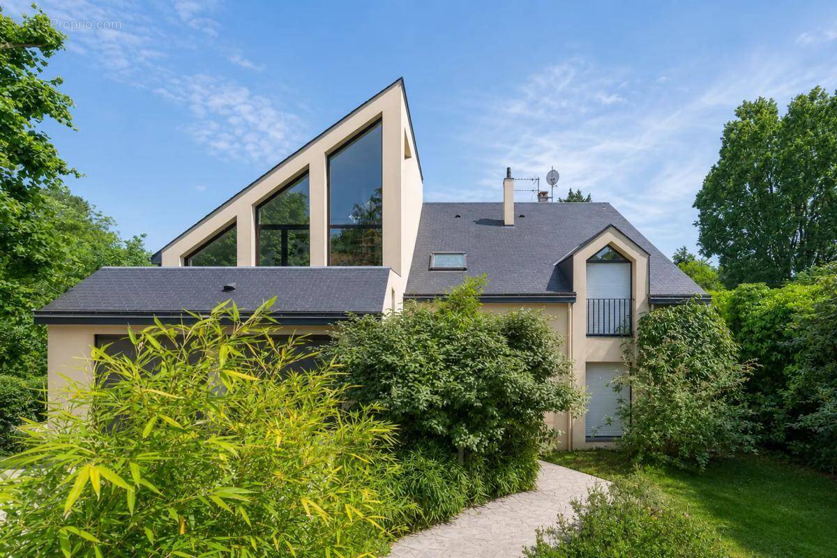 Maison à BOUGIVAL