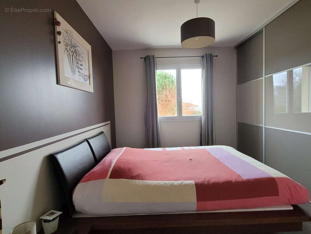 Maison à SAINT-JUNIEN