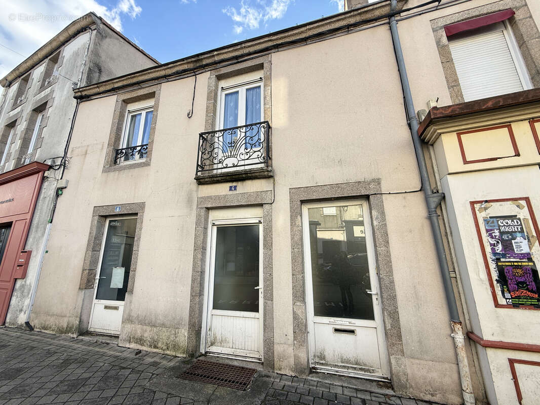 Commerce à MONTAIGU