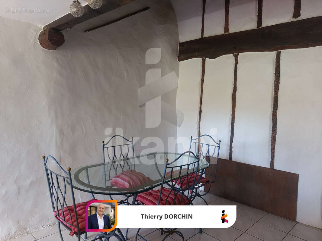 Ensemble immobilier de rapport au cœur du Pays Basque   5 appartements, dépendances et fort potentiel de dével - photo 8