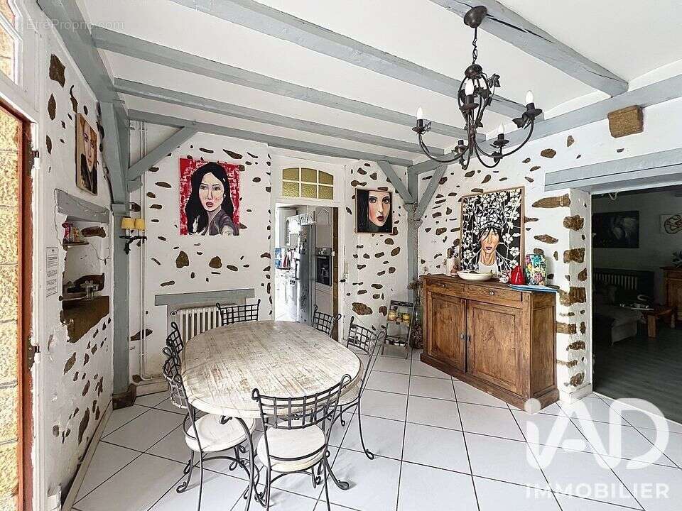 Maison 165 m² à Aurensan  - photo 3