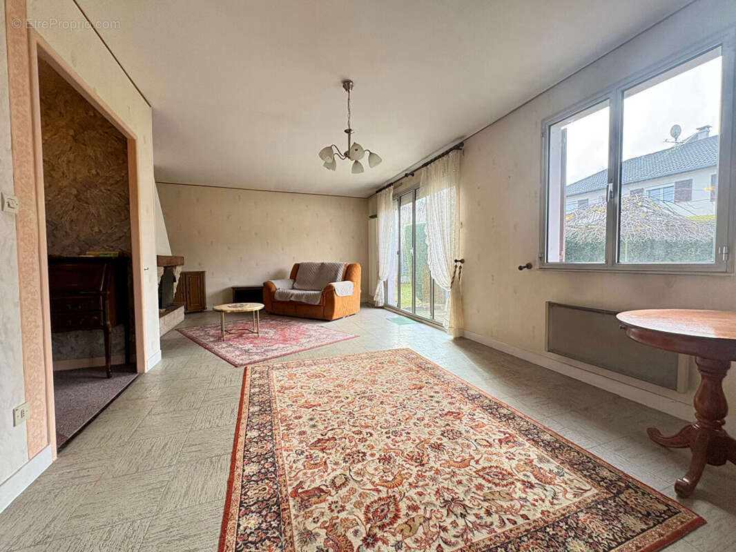 Maison à SAINT-NABORD