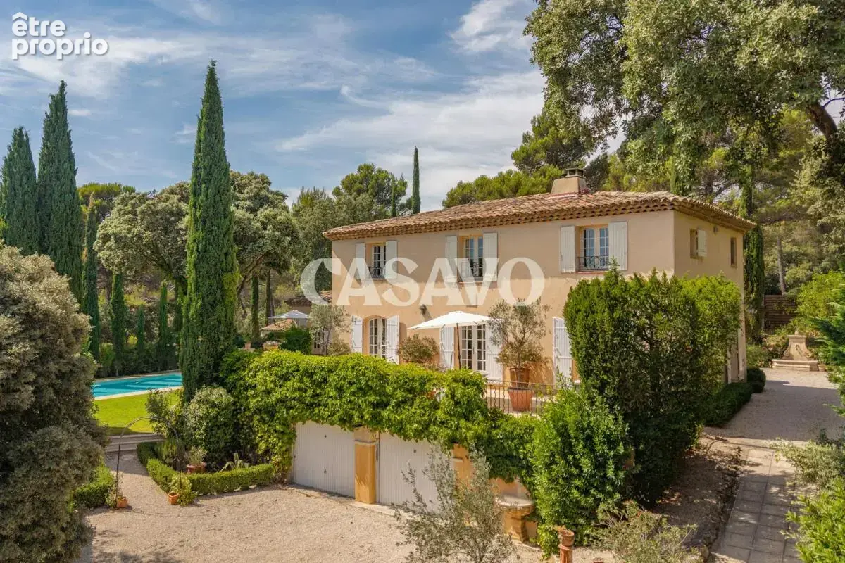Vente Villa 8 pièces de 272m² - 13100 Saint-Marc-Jaumegarde - photo 2