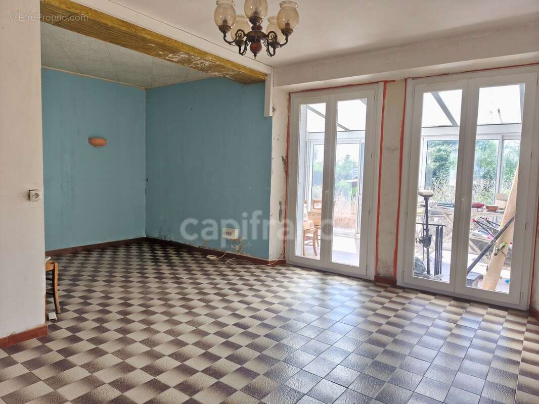 Ensemble immobilier VILLERS AUX BOIS (51130) - photo 9