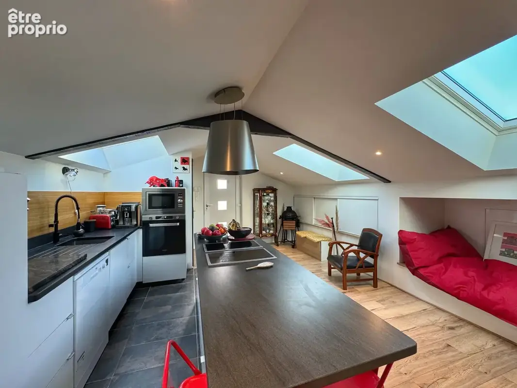 Ensemble immobilier murs commerciaux et appartement - photo 2