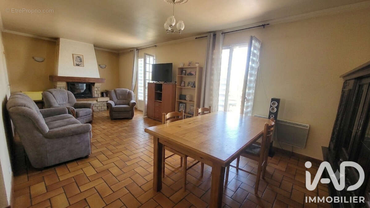 Maison 103 m² à Villemandeur  - photo 4