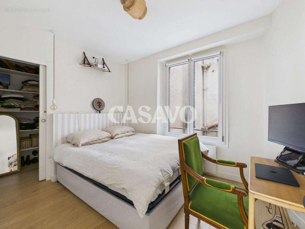 Appartement à PARIS-10E