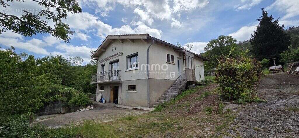Maison à CAMPAGNE-SUR-AUDE