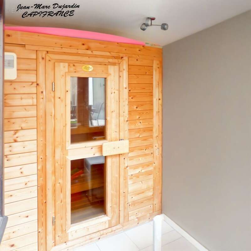 Propriété d’exception – quartier nungesser, valenciennes (59) - photo 11