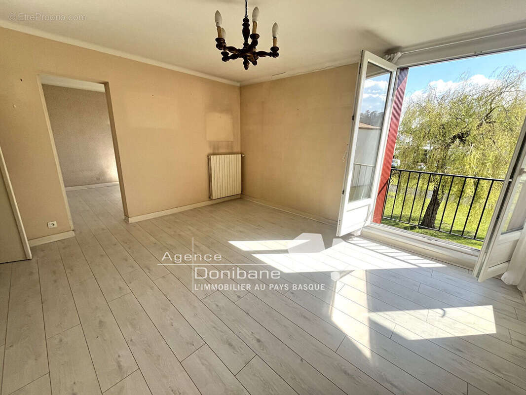 Appartement à URRUGNE