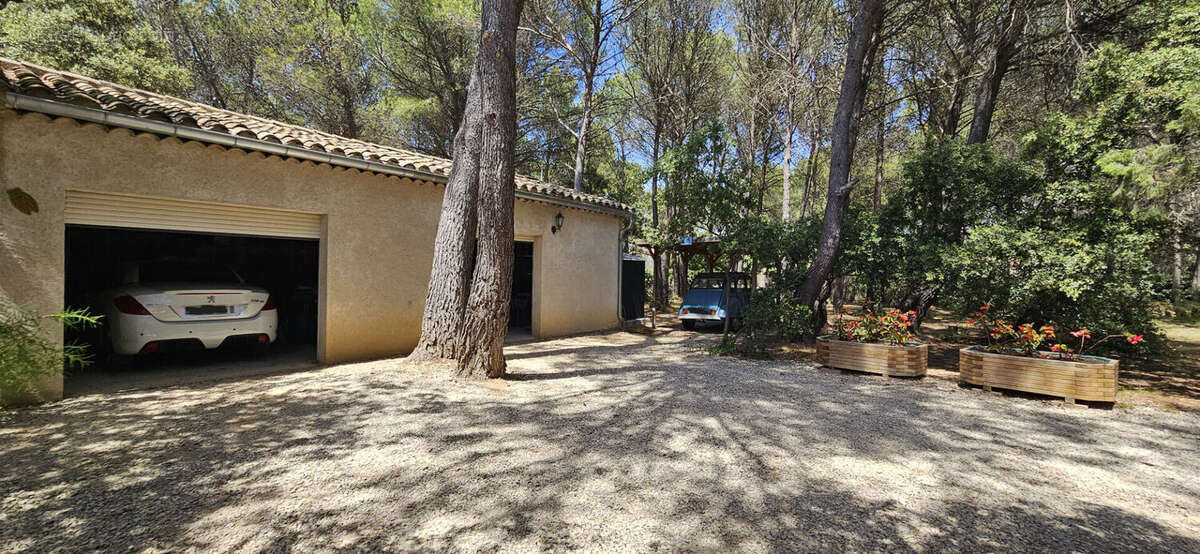 Propriété de 245 m²  / Environnement naturel d'exception - photo 16