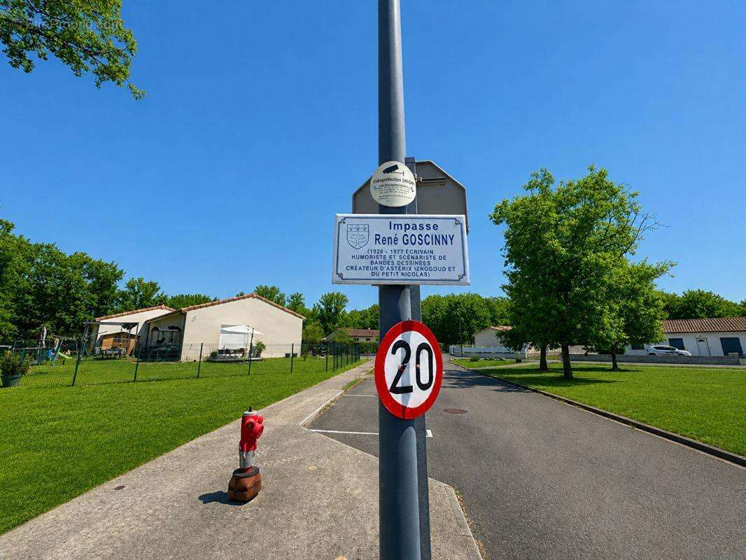 Montauban 82000,  Fonneuve Terrain  constructible et viabilisé - photo 3