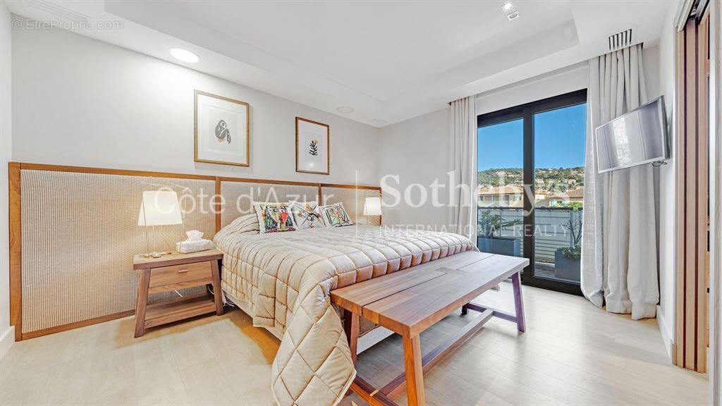 Appartement à LES ISSAMBRES